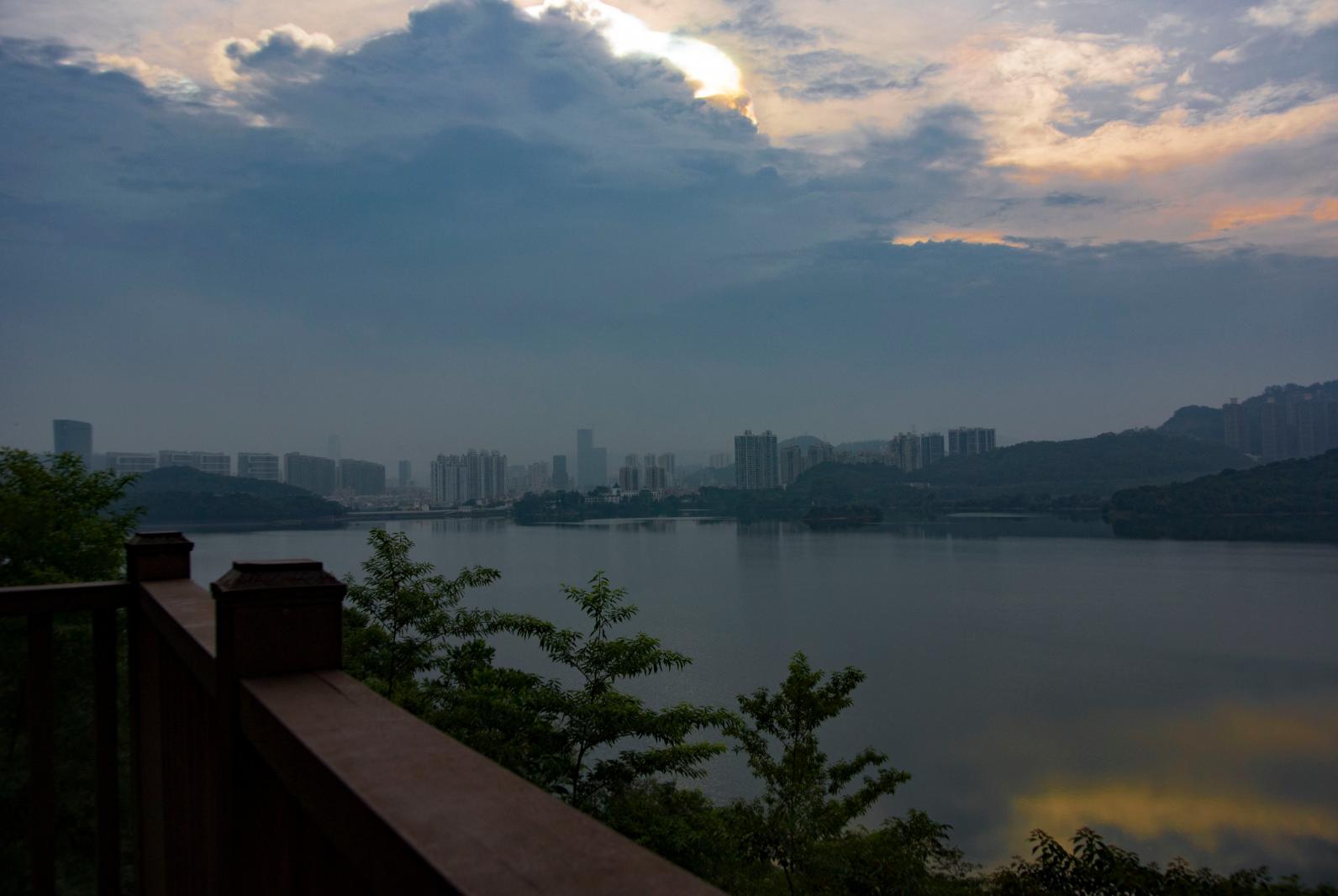 东湖水库