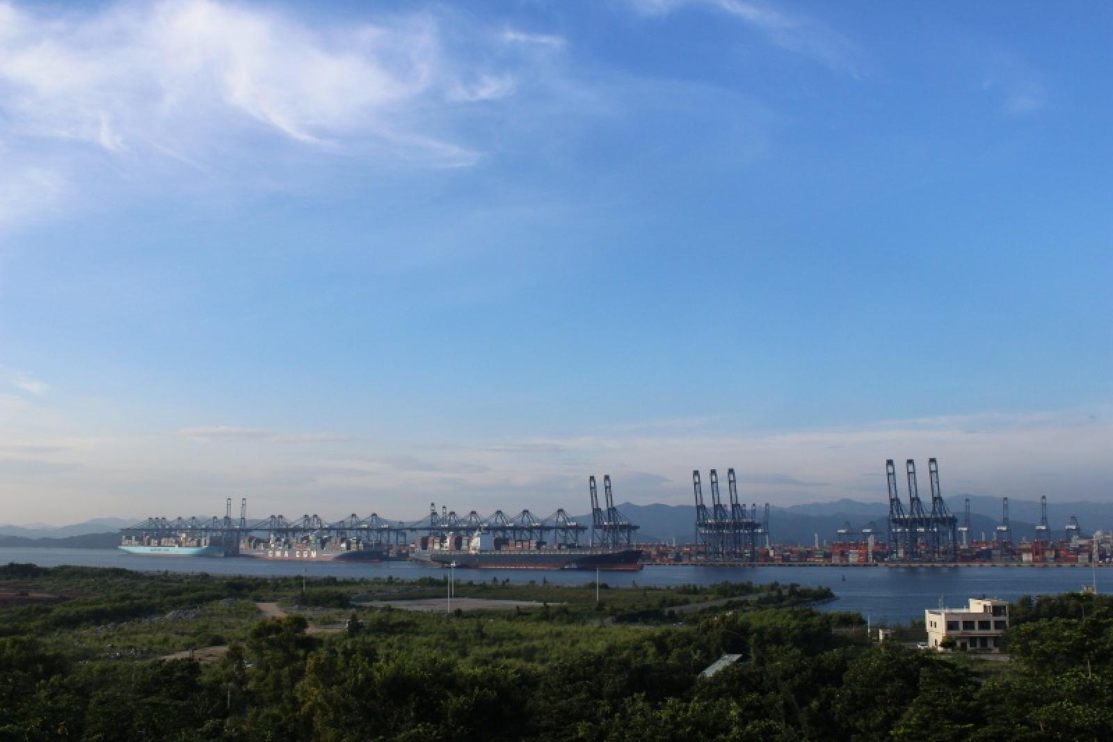 盐田港