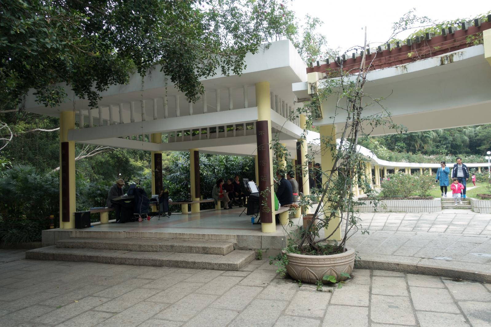 深圳罗湖人民公园