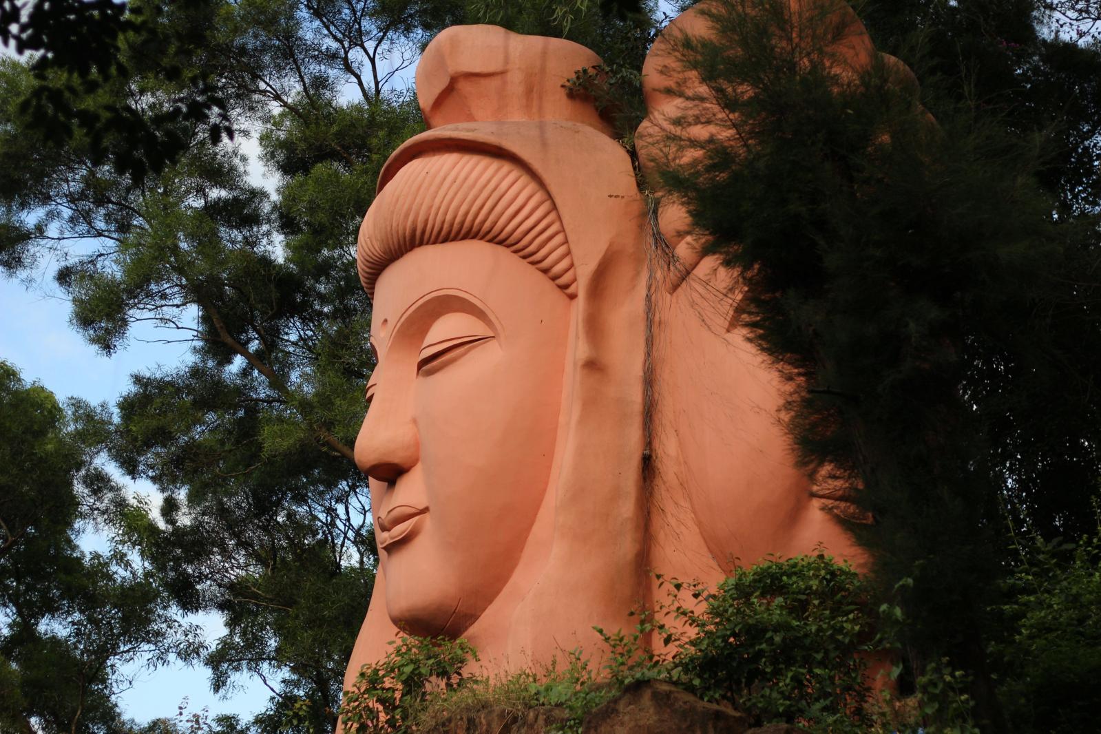 东湖公园万佛禅寺