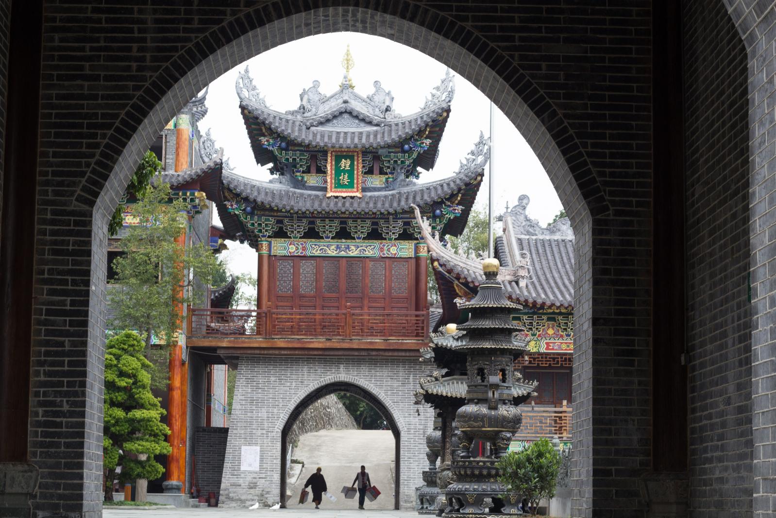 大鹏东山寺
