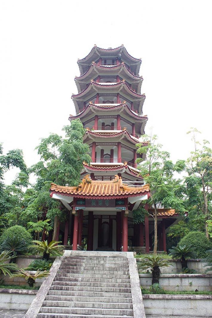 仙湖植物园龙尊塔