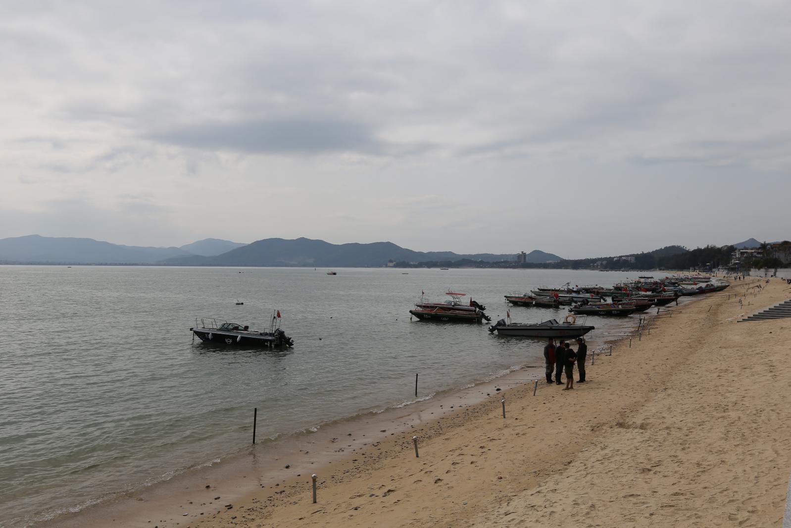 大鹏校场尾