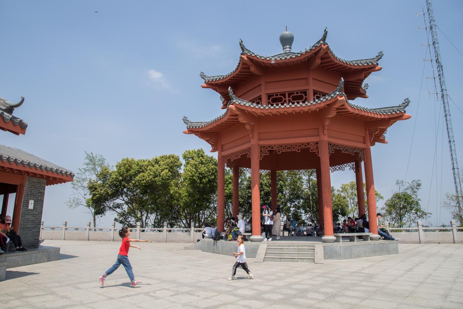 塘朗山公园