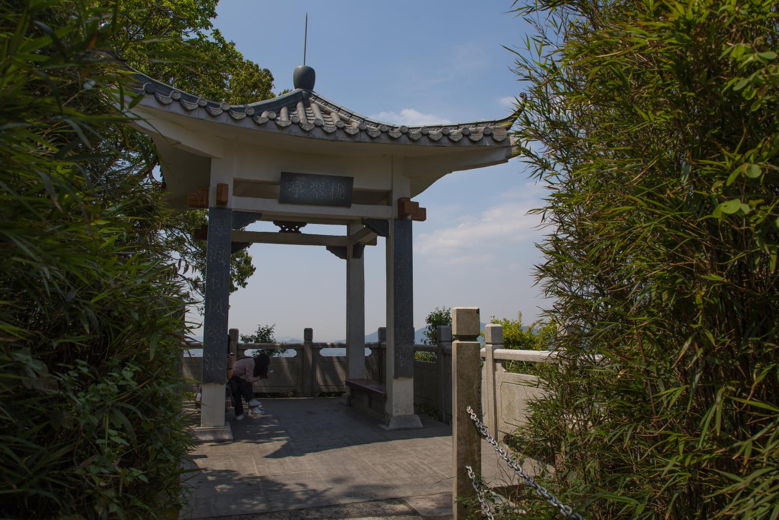 塘朗山公园