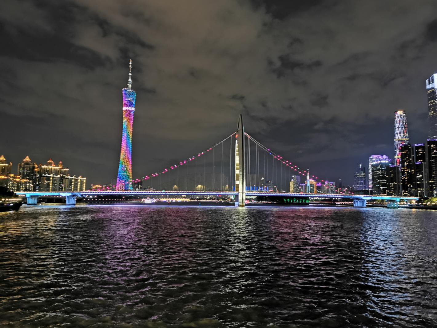 珠江夜游-小蛮腰