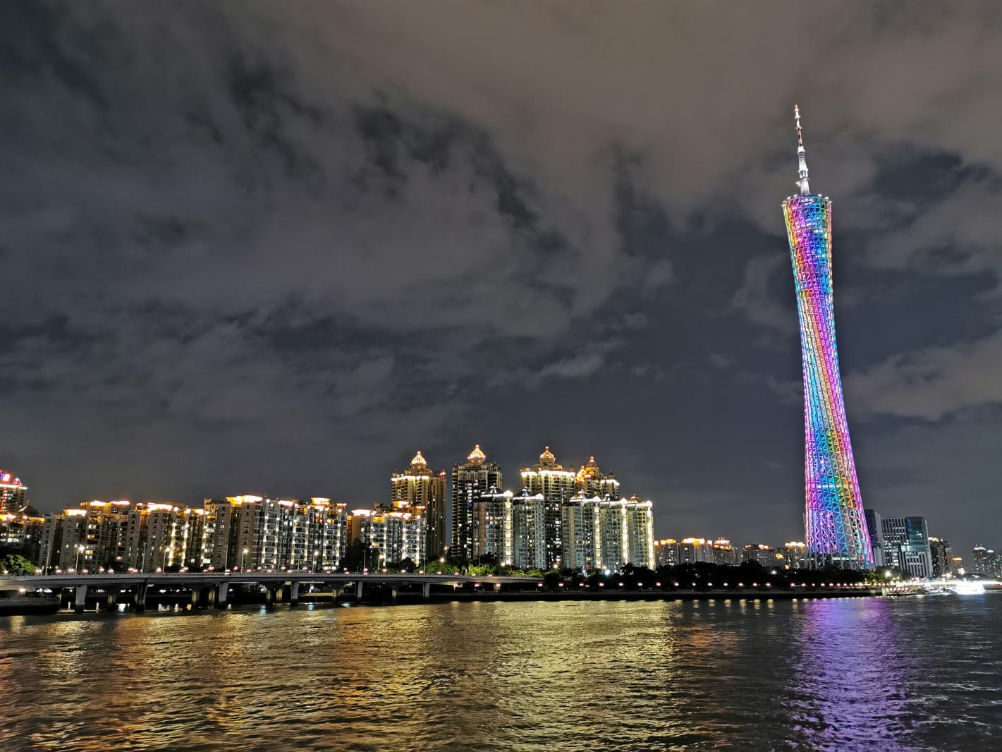 珠江夜游-小蛮腰