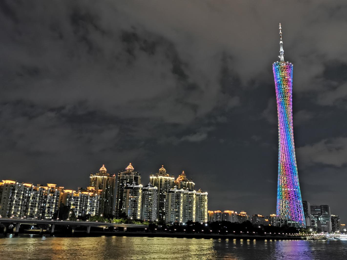 珠江夜游-小蛮腰