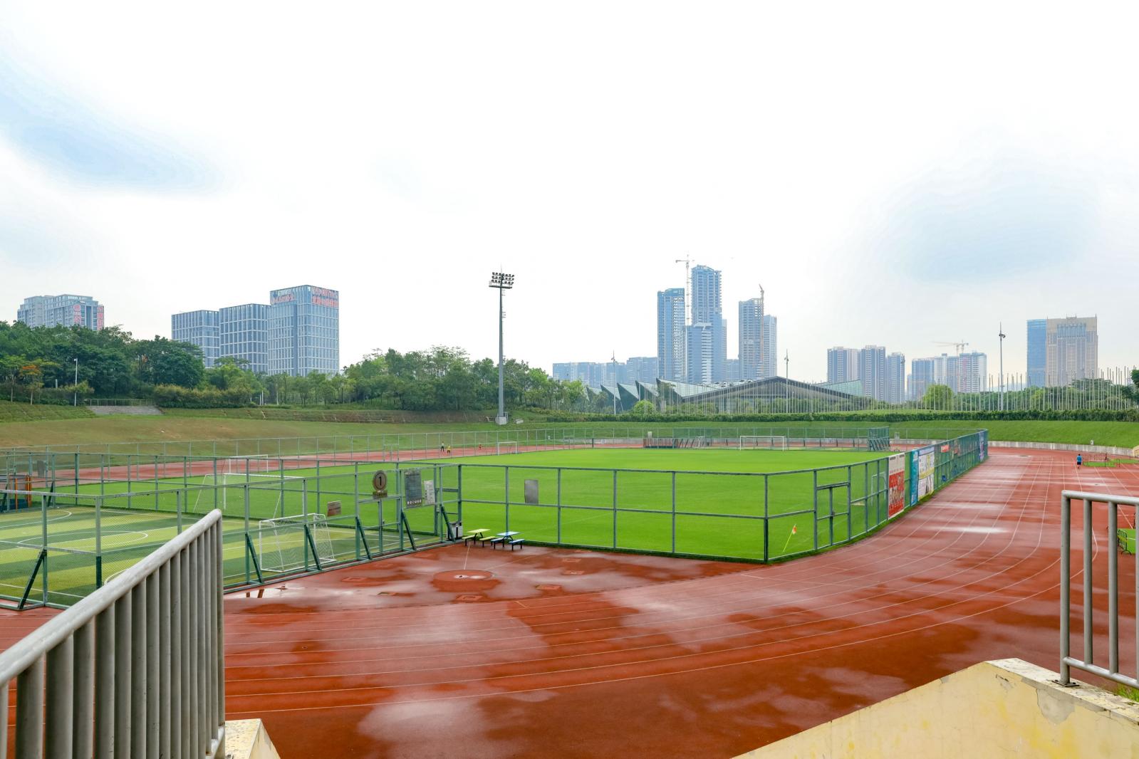 龙岗大运中心