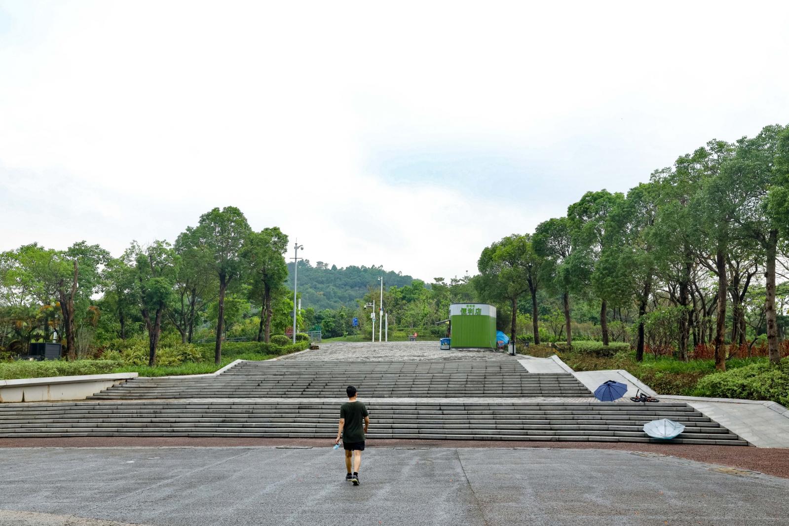 龙岗大运中心