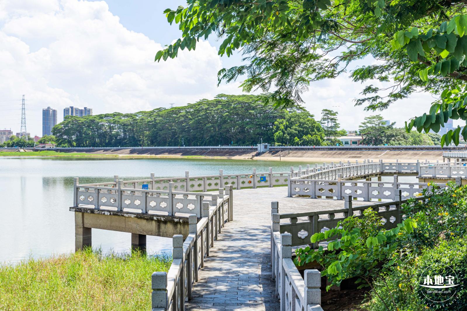 明湖城市公园