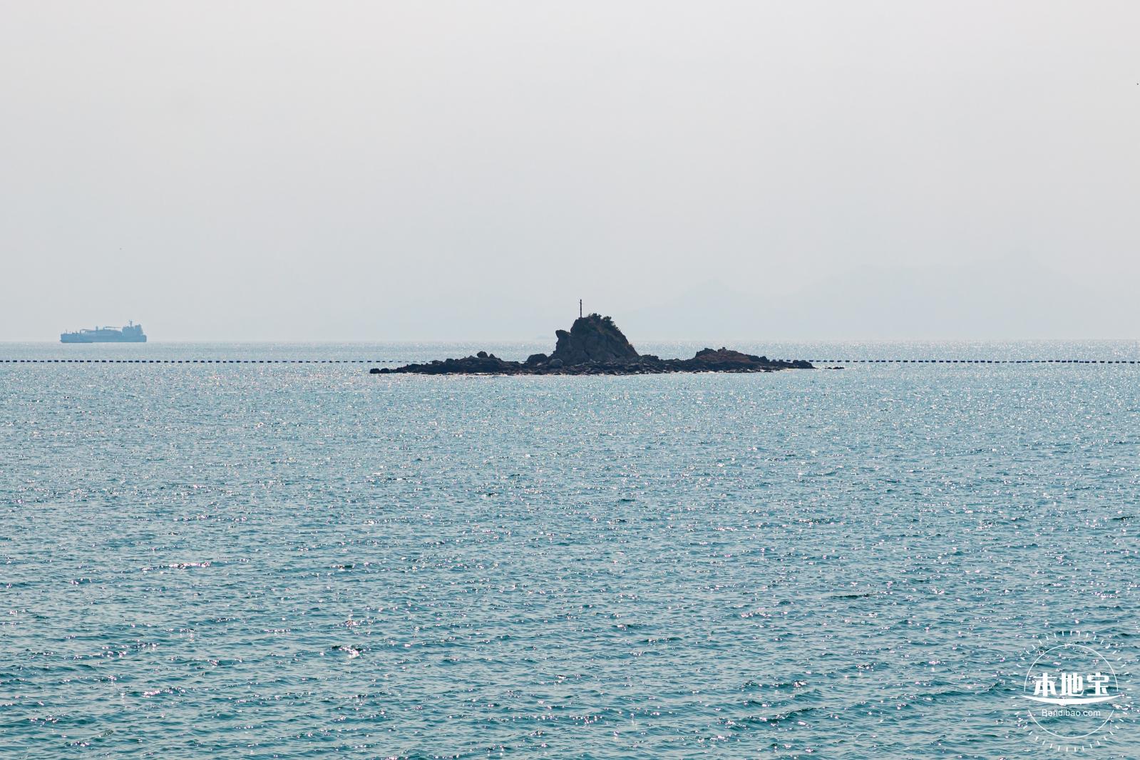 机车港湾海边