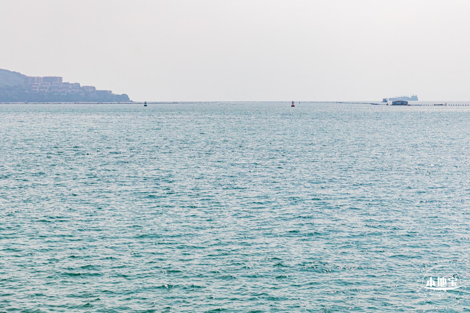 机车港湾海边