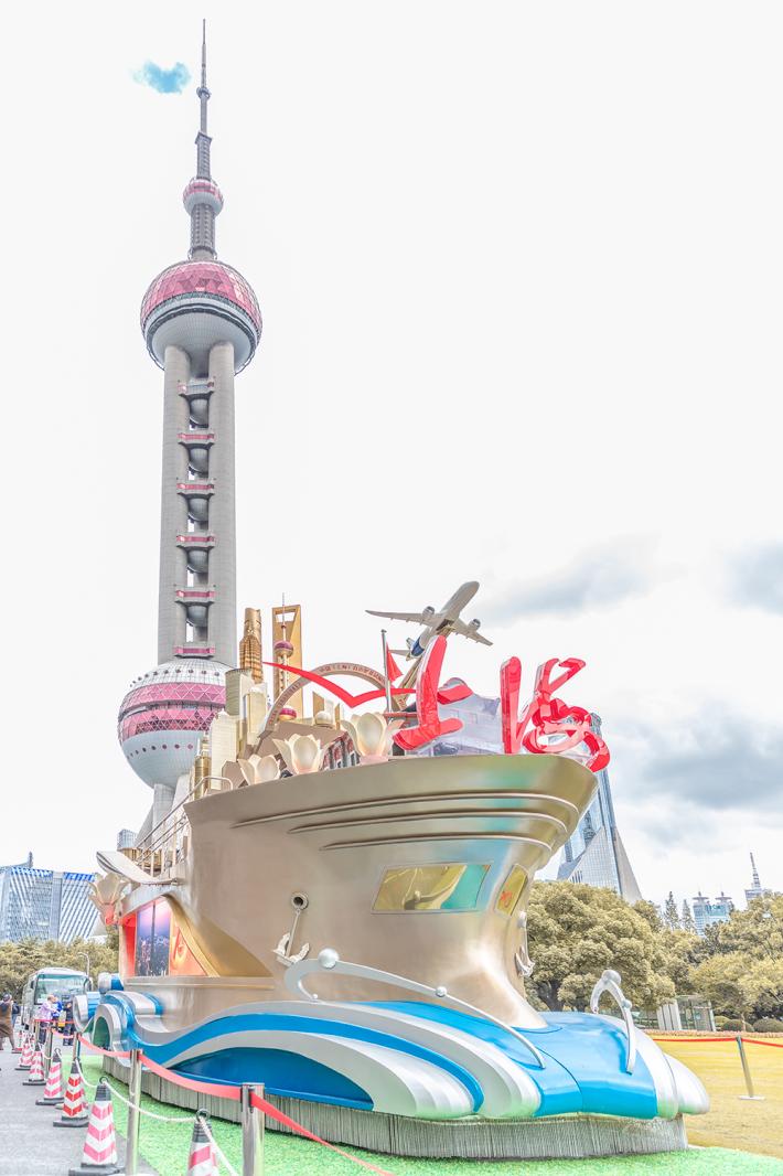 上海彩车展示