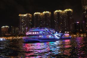 夜游珠江