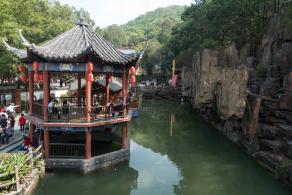 东莞凤岗龙凤山庄清明上河街