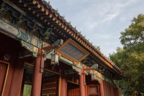 北京大学西校门