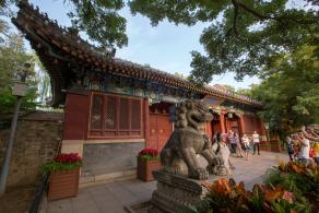 北京大学西校门