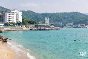 机车港湾海边