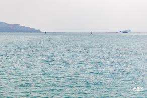 机车港湾海边