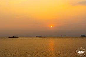 机车港湾海边