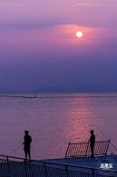 机车港湾海边