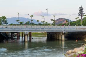 新大河湿地公园（粉黛乱子草）