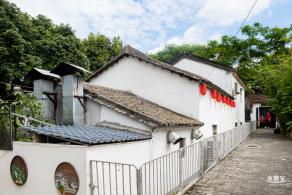俄地吓艺术村