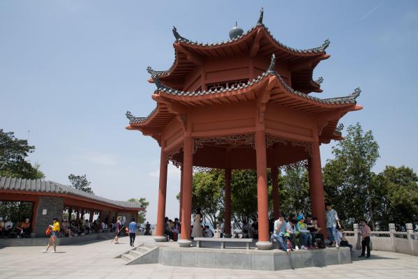 塘朗山公园