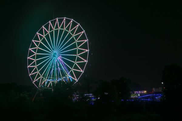 观澜湖体育公园灯光秀