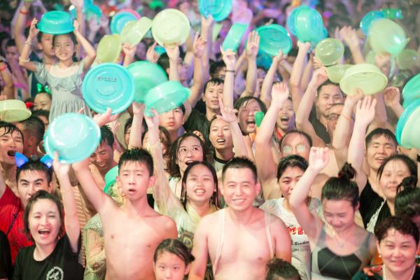 锦绣中华-泼水节