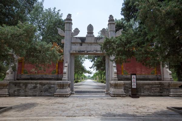 明十三陵-神路