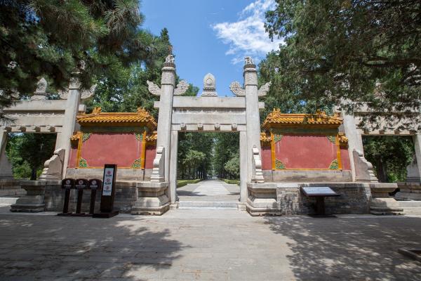 明十三陵-神路