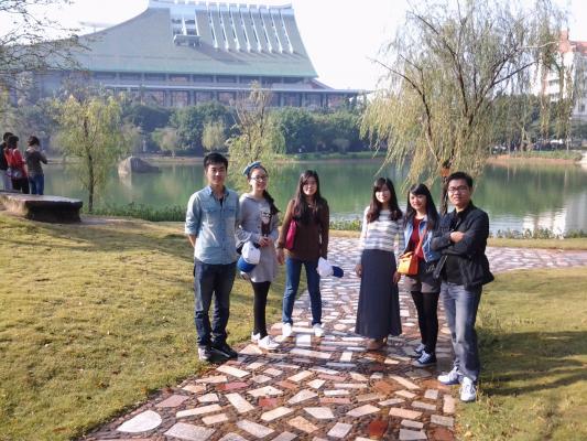 厦门（厦门大学，鼓浪屿，普陀寺，胡里山炮台，福建土楼）