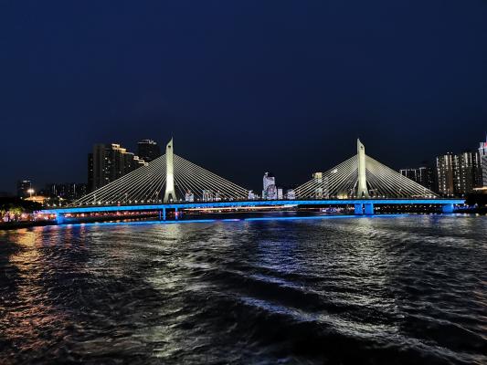 珠江夜游-小蛮腰