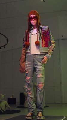 叶锦添巨人展