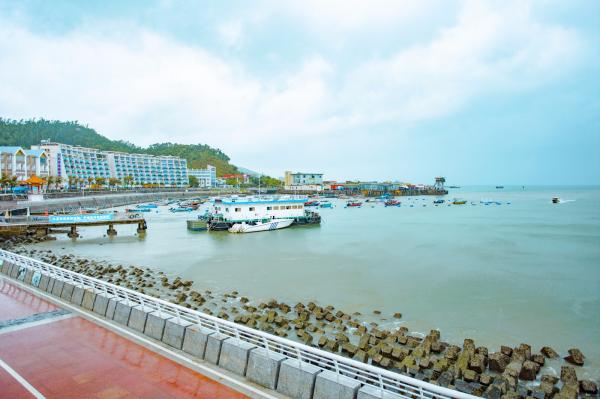 深圳南澳月亮湾