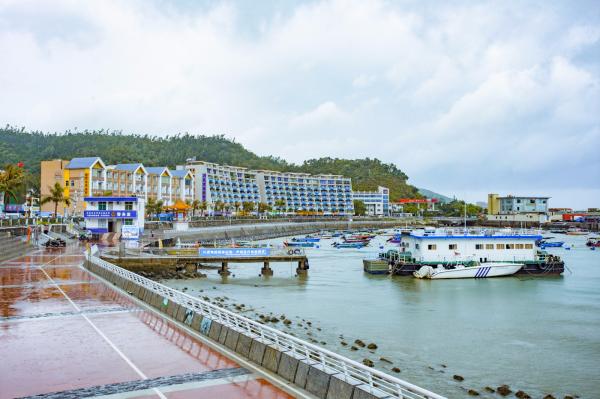 深圳南澳月亮湾