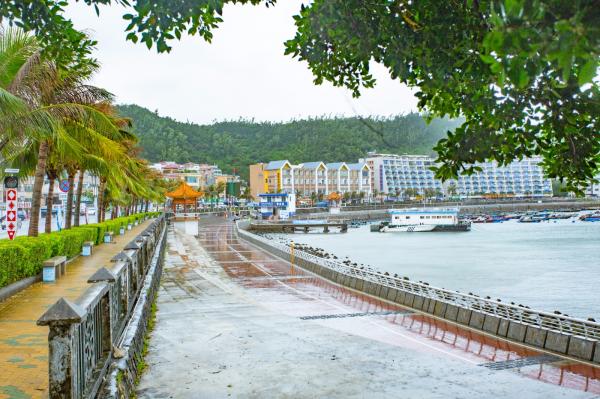 深圳南澳月亮湾