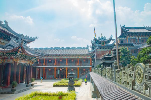 深圳大鹏东山寺