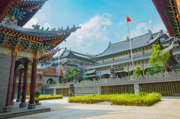 深圳大鹏东山寺