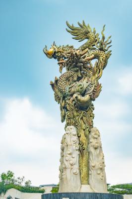 龙岗红立方
