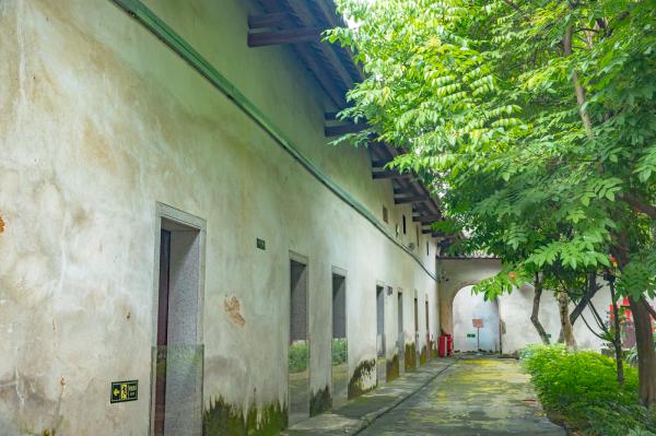 鹤湖新居