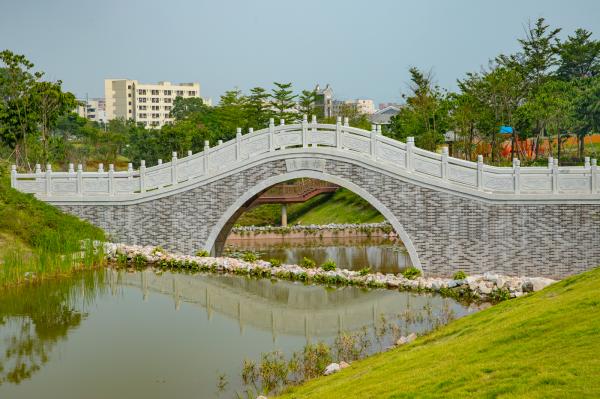 簕杜鹃谷
