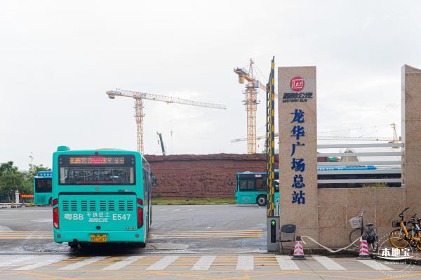 龙华文化广场