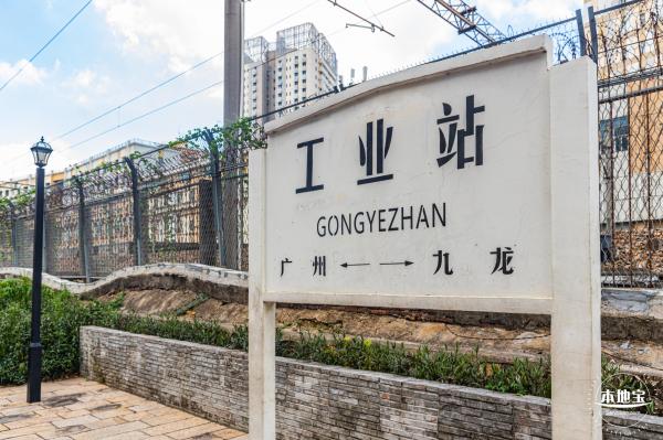 清水河废旧铁轨