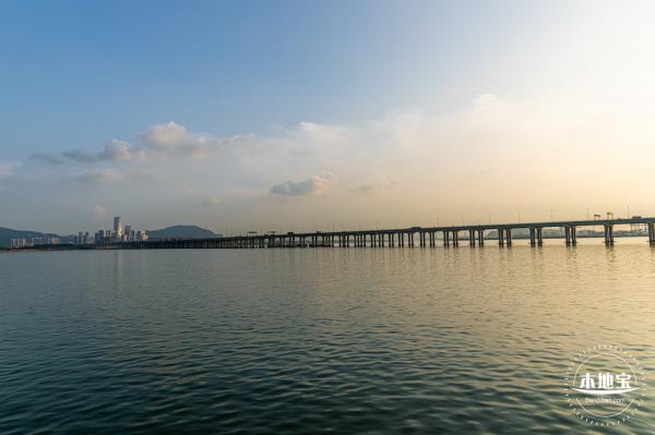 欢乐港湾