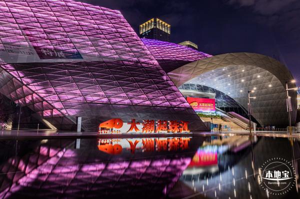 深圳市当代艺术与城市规划馆