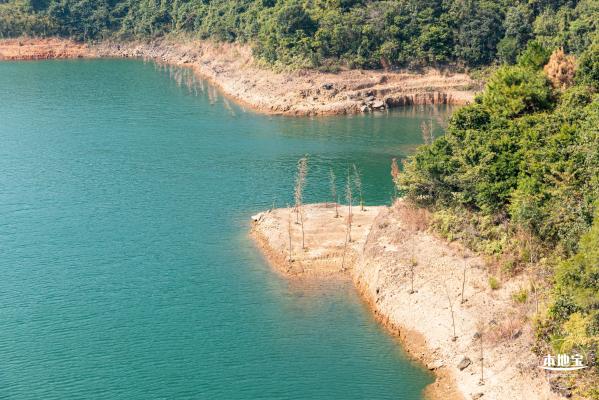 翠岭湖水库公园
