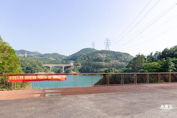 翠岭湖水库公园